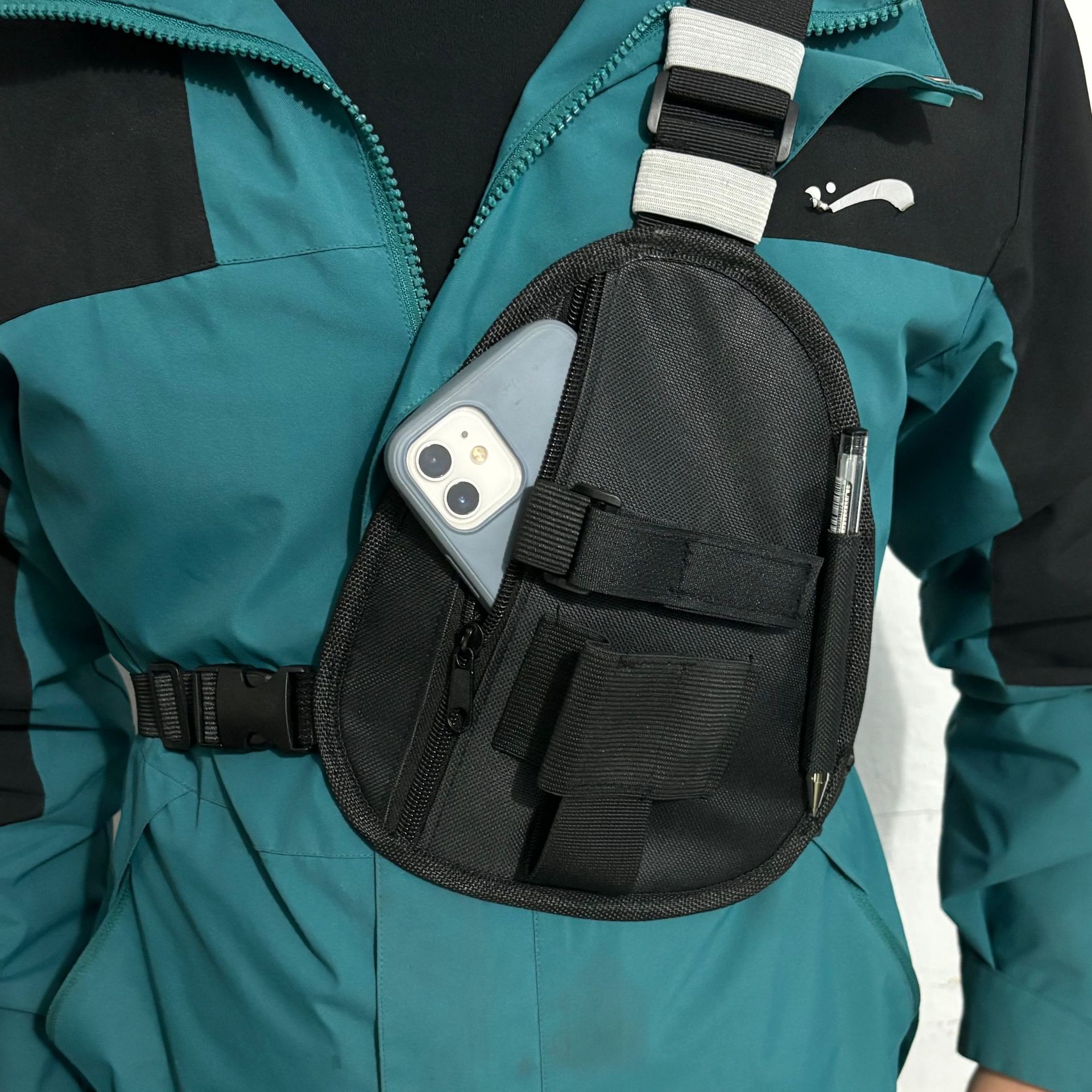 Bolsa de Peito Multifuncional  - Cassette Walkman Belt avaliação e preço